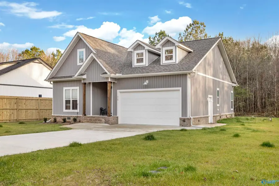 714 Forrest Avenue, Scottsboro, AL 35768 - #2