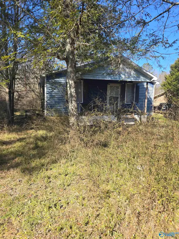 103 County Road 166, Stevenson, AL 35772