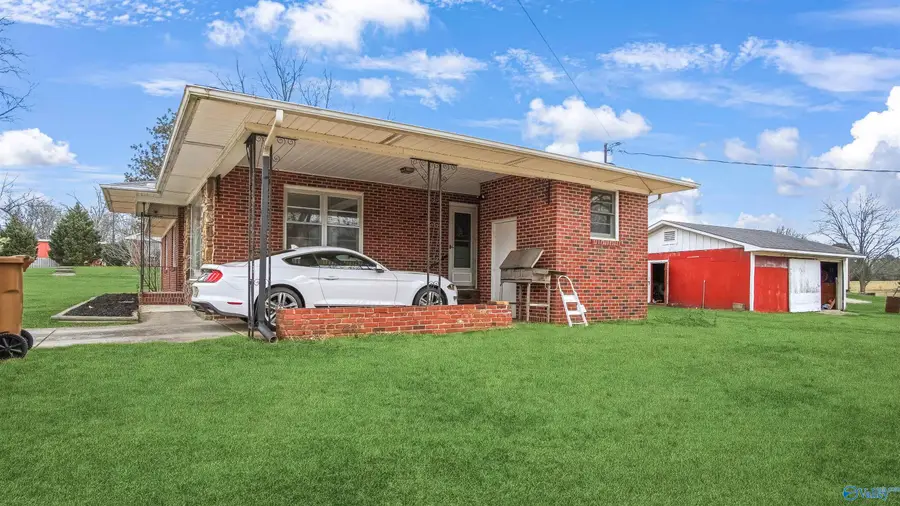 1406 Main Street West, Hartselle, AL 35640 - #2