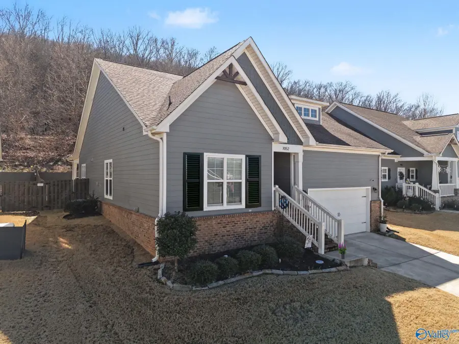 7052 Meadow Way Lane, Owens Cross Roads, AL 35763 - #3