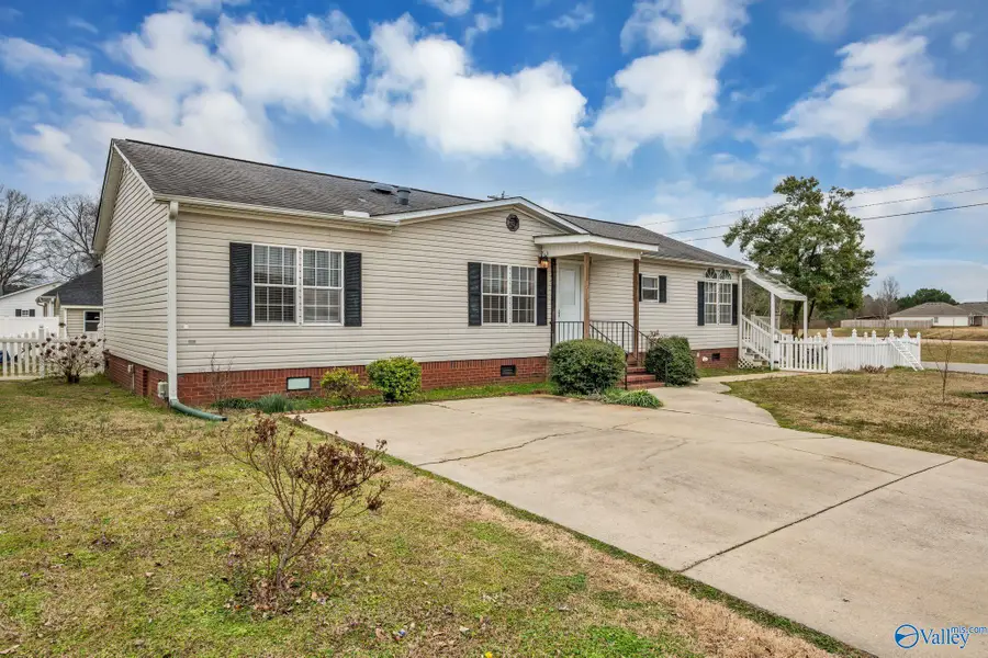 3914 Whitney Lane Sw, Decatur, AL 35603 - #3