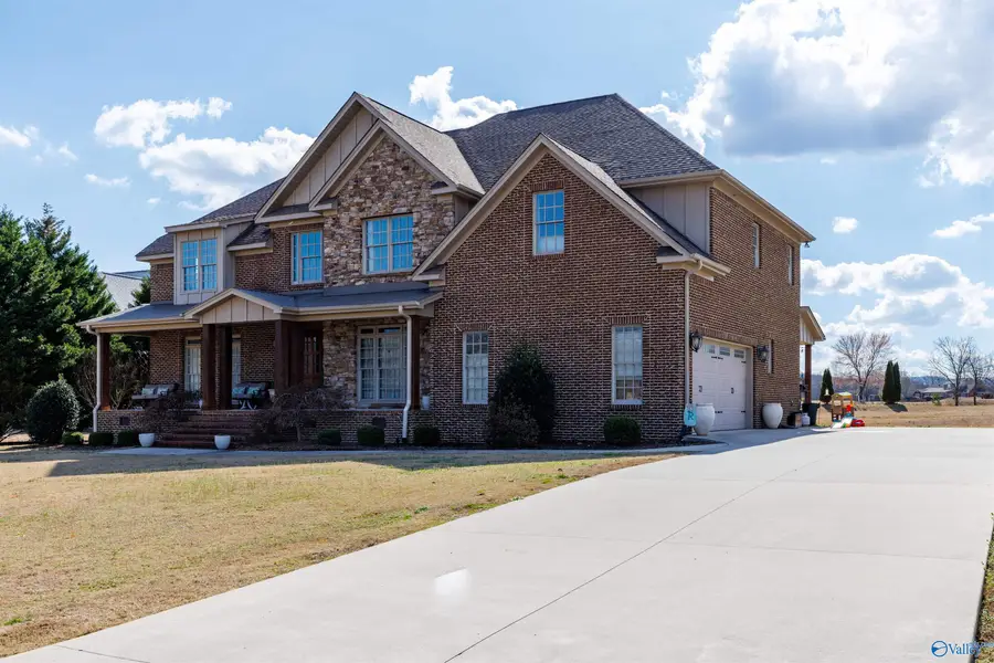 42 Birdie Road, Scottsboro, AL 35768 - #2