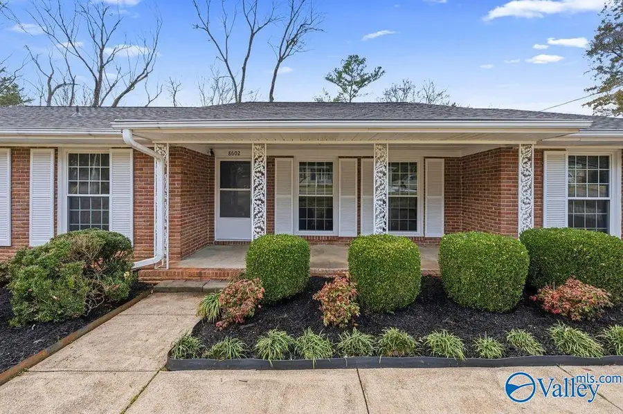8602 Hickory Hills Lane Se, Huntsville, AL 35802 - #2