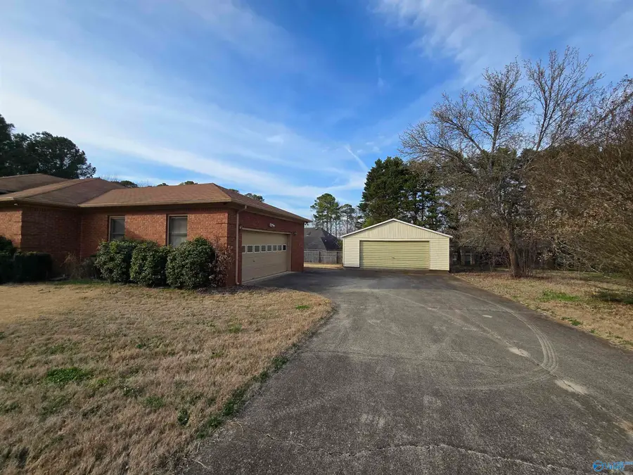 201 Arrowfeather Drive, Meridianville, AL 35759 - #2