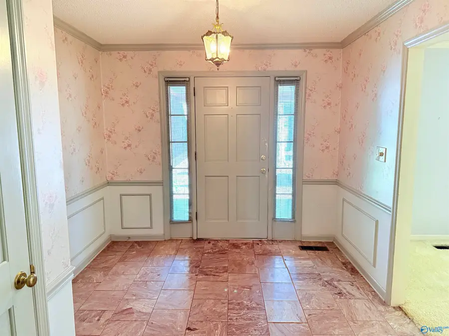 1975 Pine Lake Drive, Arab, AL 35016 - #2