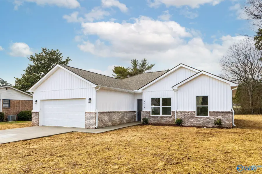 6413 Creighton Avenue Nw, Huntsville, AL 35810 - #2