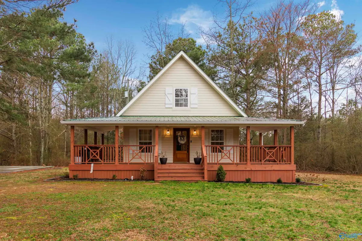 159 Greenleaf Drive, Guntersville, AL 35976 - #1