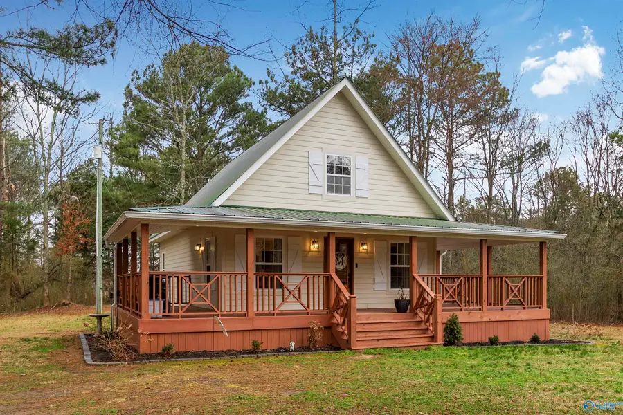 159 Greenleaf Drive, Guntersville, AL 35976 - #2