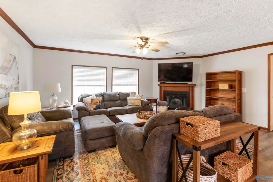 957 Blessing Road, Albertville, AL 35951 - #3