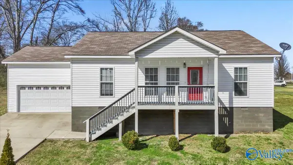 826 Barnes Street, Albertville, AL 35950