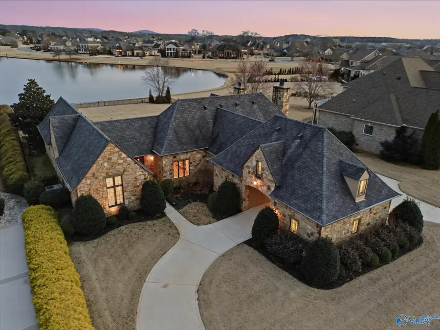 19 Lake Forest Blvd Sw, Huntsville, AL 35824 - #2