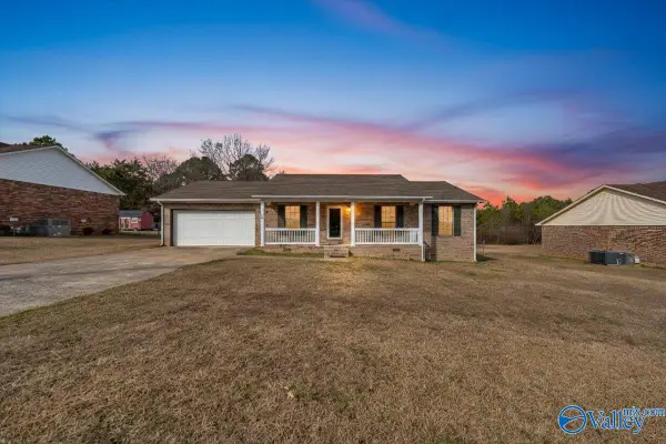 1506 W Stewart Road, Scottsboro, AL 35768