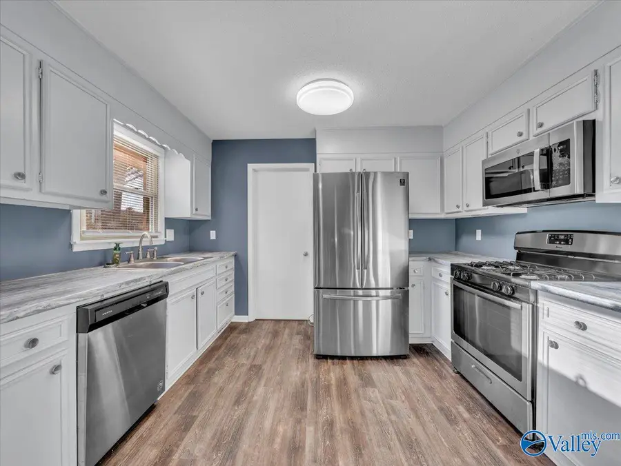 7811 Benton Street Se, Huntsville, AL 35802 - #2