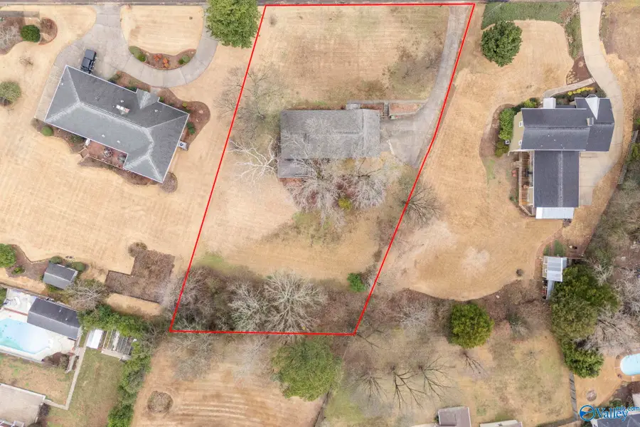 1702 E Stonehurst Drive, Huntsville, AL 35801 - #3