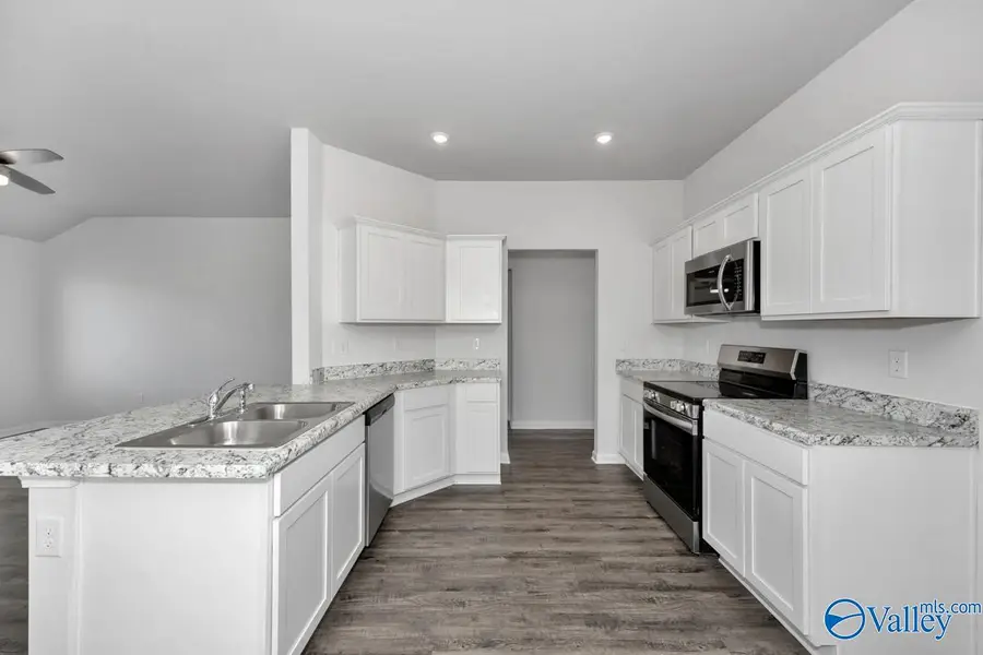 4021 Ryan Drive Sw, Decatur, AL 35603 - #3