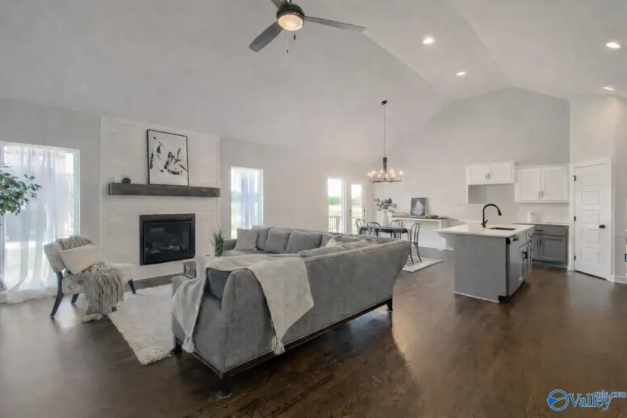 51 Monterey Drive, Albertville, AL 35950 - #3