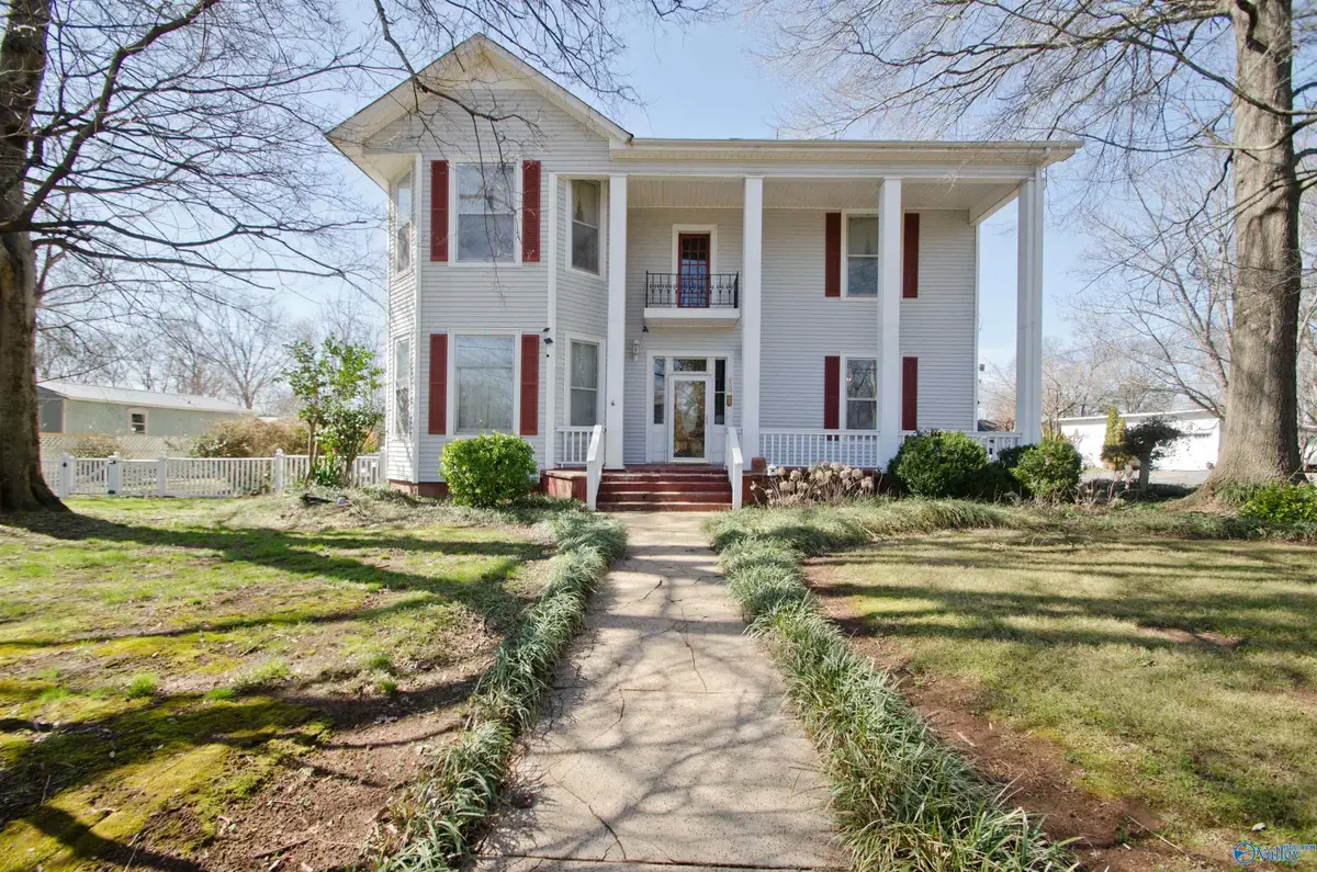 500 S Clinton Street, Athens, AL 35611 - #1