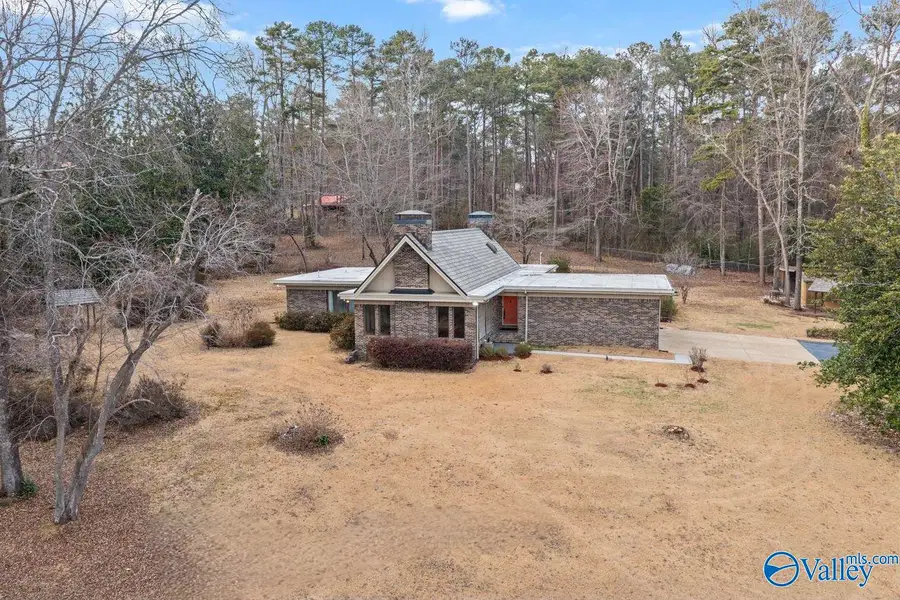 266 E Sunset Drive, Gadsden, AL 35904 - #2