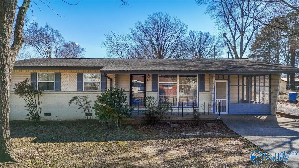 742 Williams Street Sw, Hartselle, AL 35650 - #1