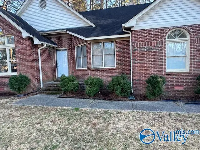 1863 Shellbrook Drive Nw, Huntsville, AL 35806 - #2