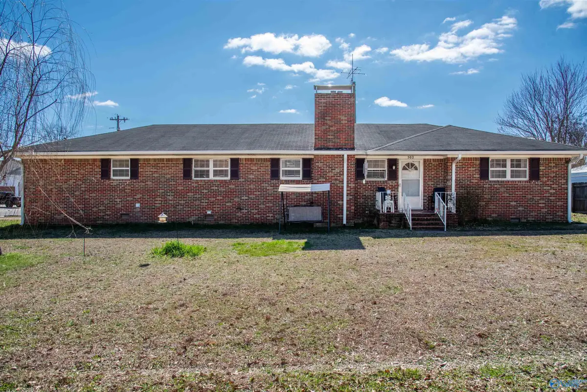 502 NW Pine Street, Hartselle, AL 35640 - #1