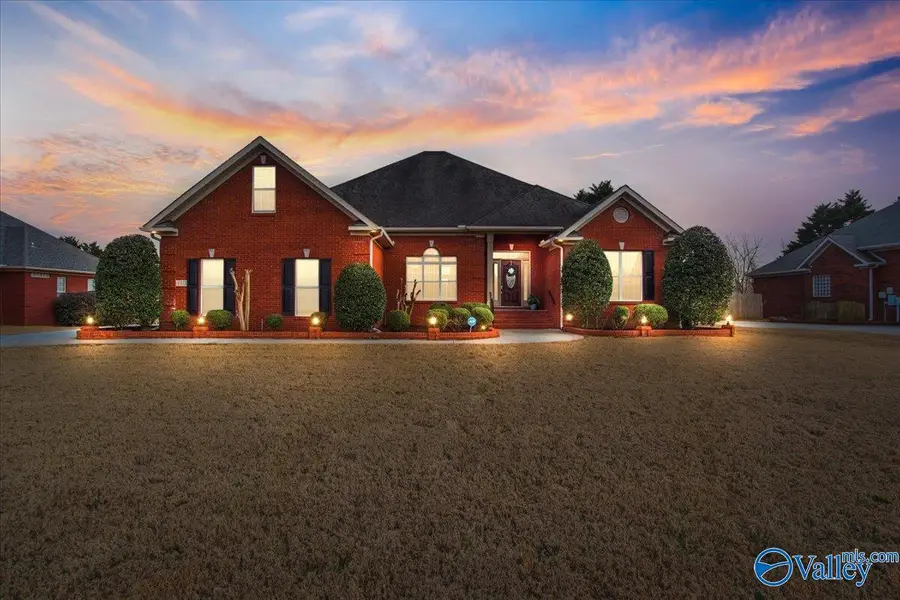 110 Arrow Path Drive, Huntsville, AL 35806 - #2