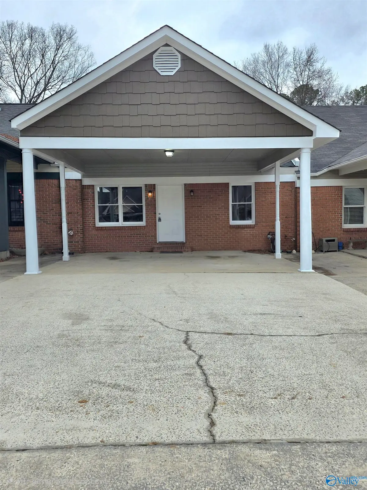 407 Pine Street, Hartselle, AL 35640 - #1