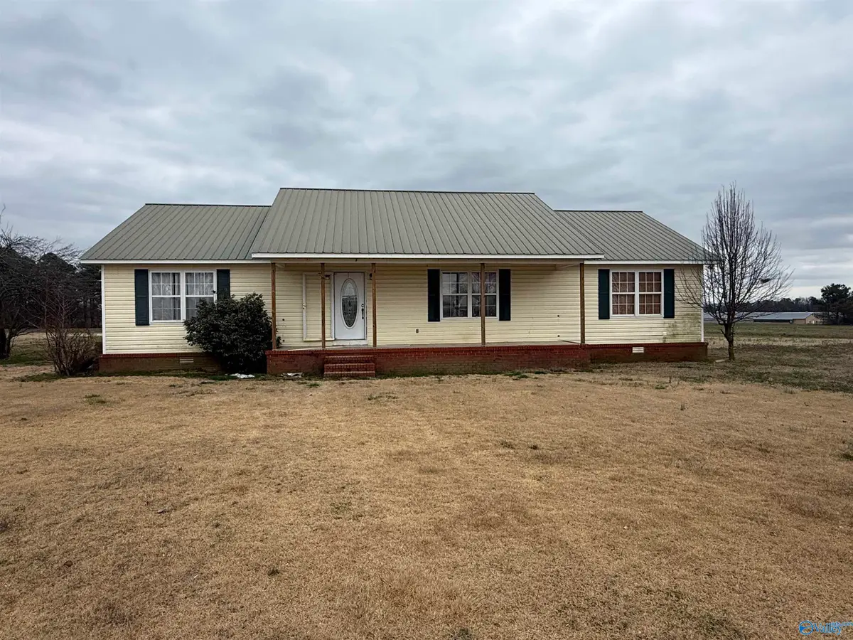 3259 County Road 37, Crossville, AL 35962 - #1
