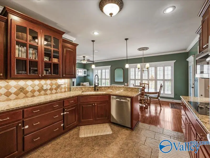 6700 Hampton Bend Circle Se, Owens Cross Roads, AL 35763 - #3