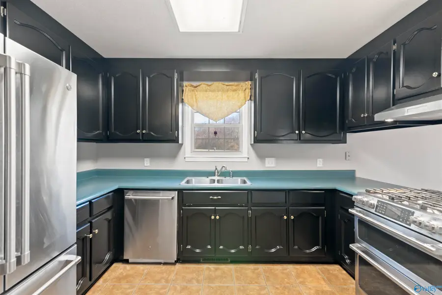 20820 Johnson Road, Athens, AL 35613 - #3