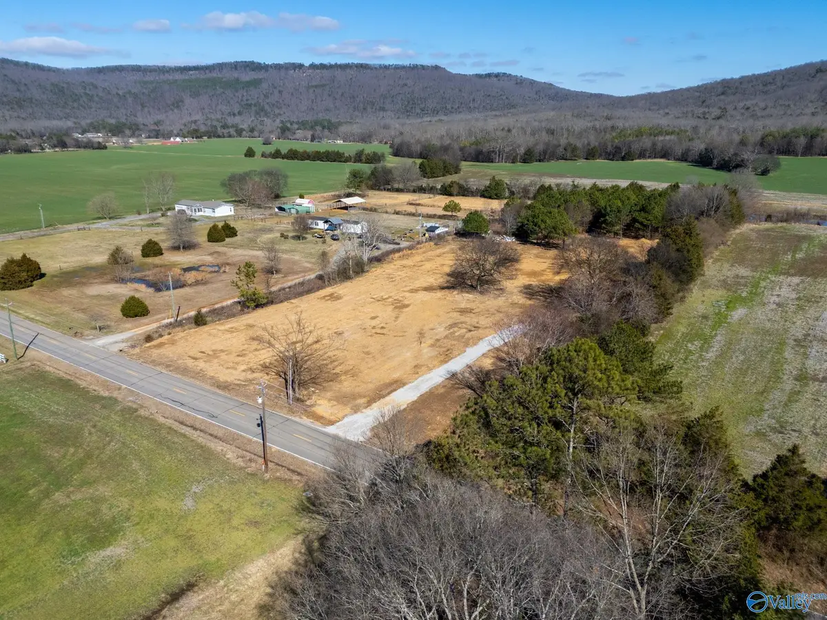 397 Old Gurley Pike, Owens Cross Roads, AL 35763 - #1