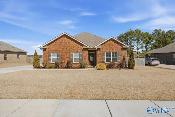 219 Dinner Tree Square, Huntsville, AL 35811