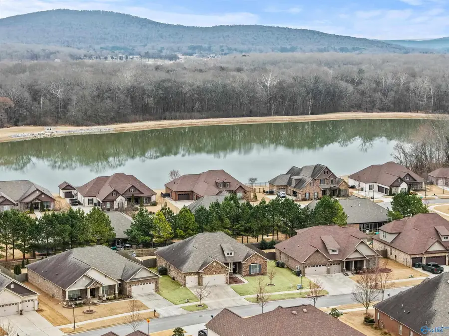 7511 Hadleigh Crest, Owens Cross Roads, AL 35763 - #2