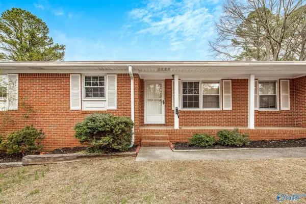 1818 Carson Lane, Huntsville, AL 35816