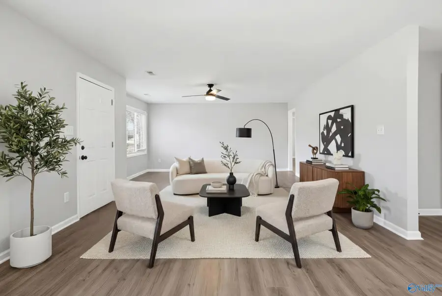 1617 Brook Hollow Circle Nw, Huntsville, AL 35816 - #3