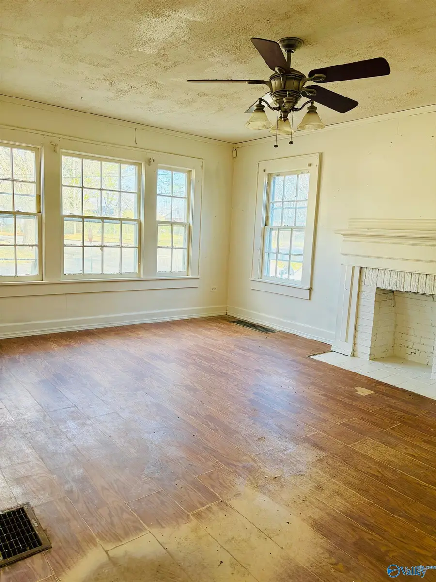 515 Elm Avenue, Gadsden, AL 35903 - #2