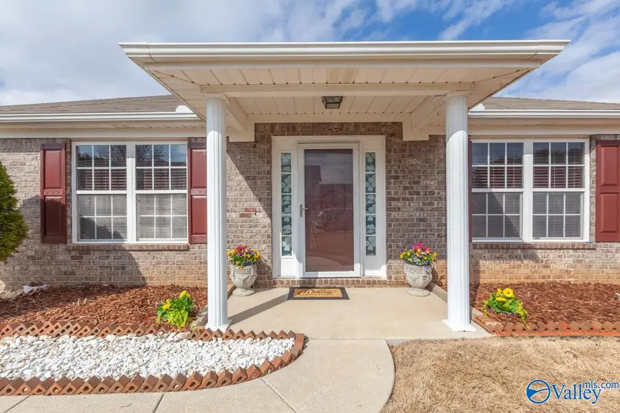 104 Tottenham Way, Madison, AL 35758 - #3