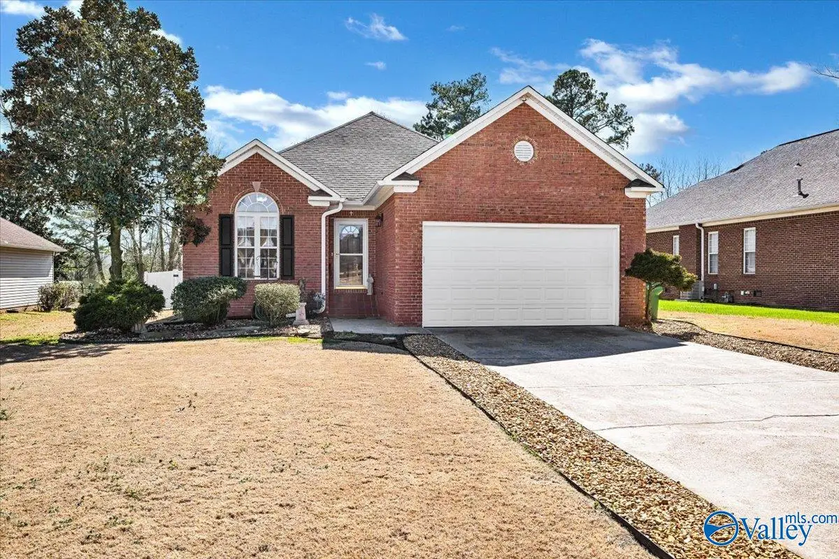 74 Saint Michael Way Ne, Hanceville, AL 35077 - #1