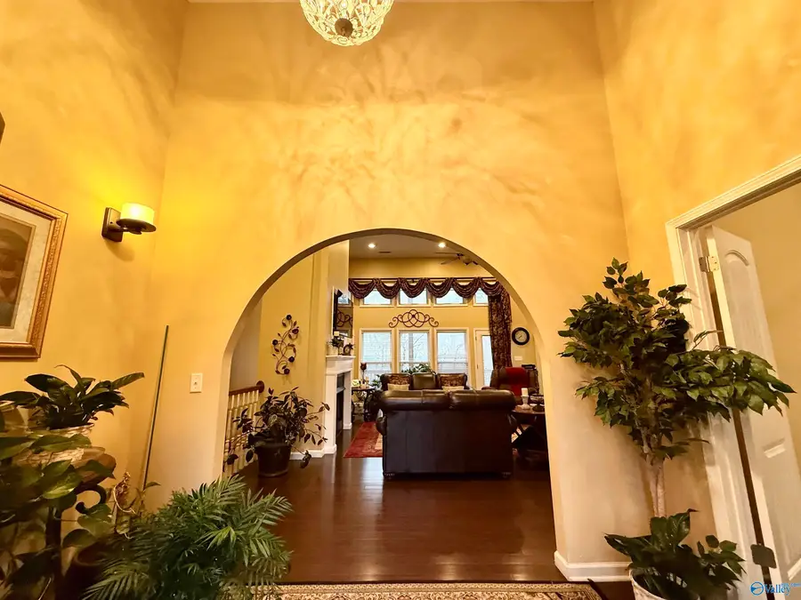 1107 Scenic Drive, Gadsden, AL 35904 - #2