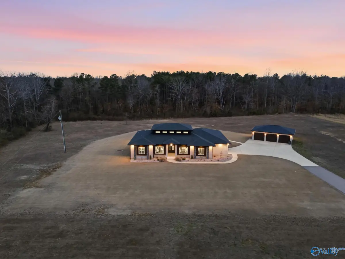 22295 Alabama Highway 33, Moulton, AL 35650 - #1