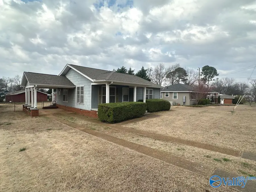2502 Woodview Drive, Huntsville, AL 35801 - #2