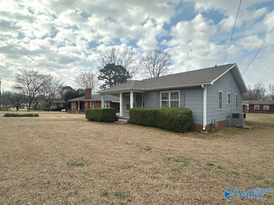 2502 Woodview Drive, Huntsville, AL 35801 - #3