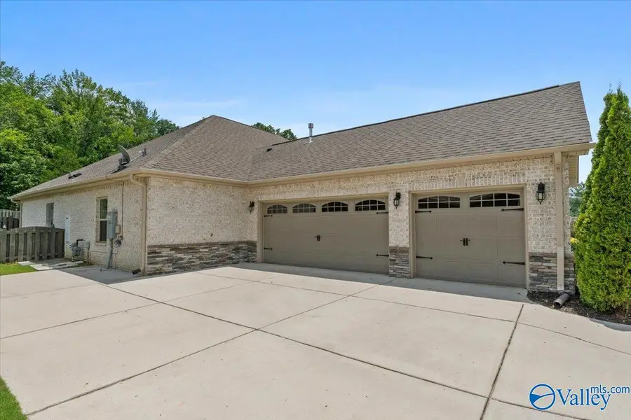 7028 Regency Lane, Gurley, AL 35748 - #3