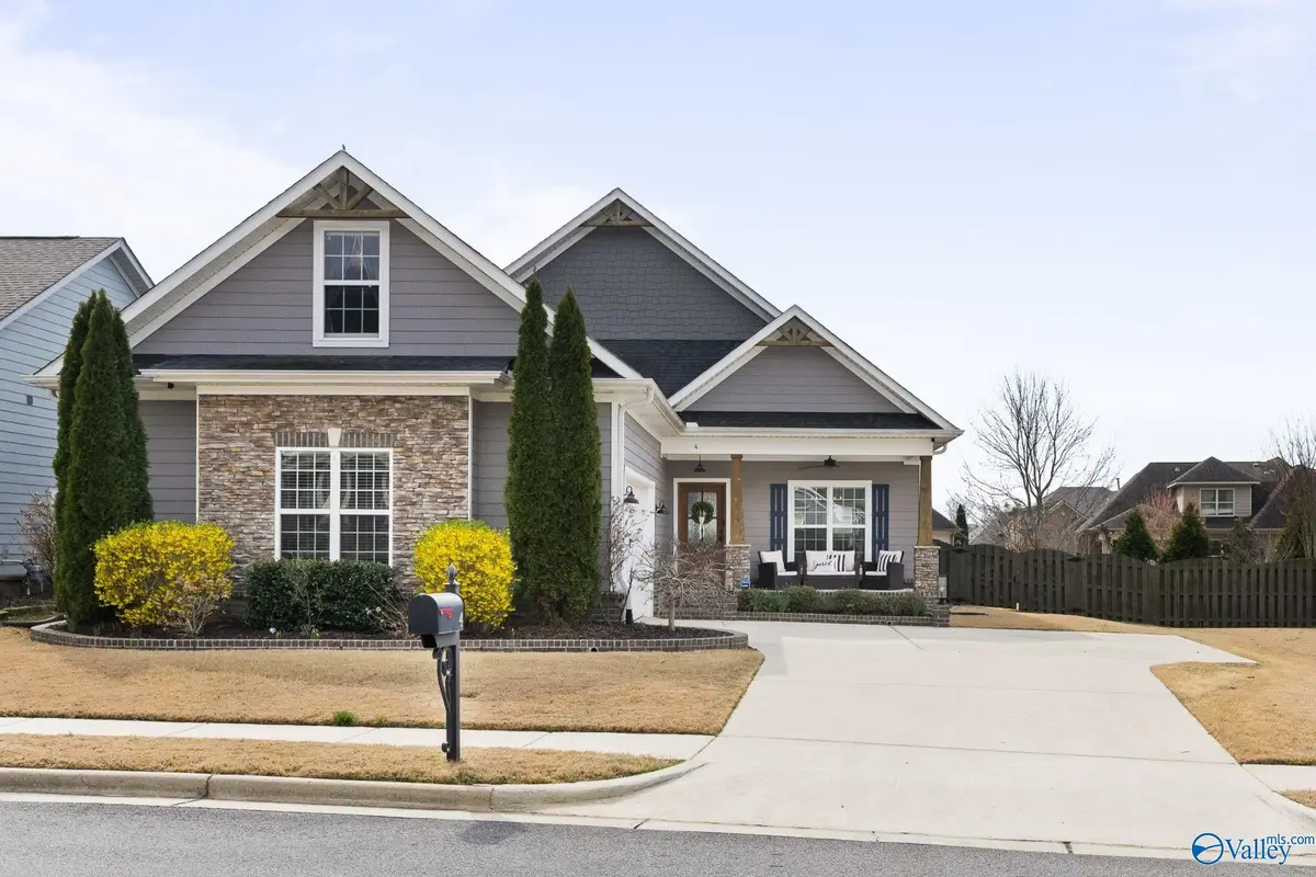 4 Notting Hill Place Se, Gurley, AL 35748 - #1
