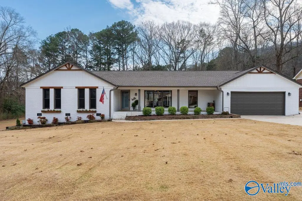 106 Simmons Drive, Owens Cross Roads, AL 35763 - #1