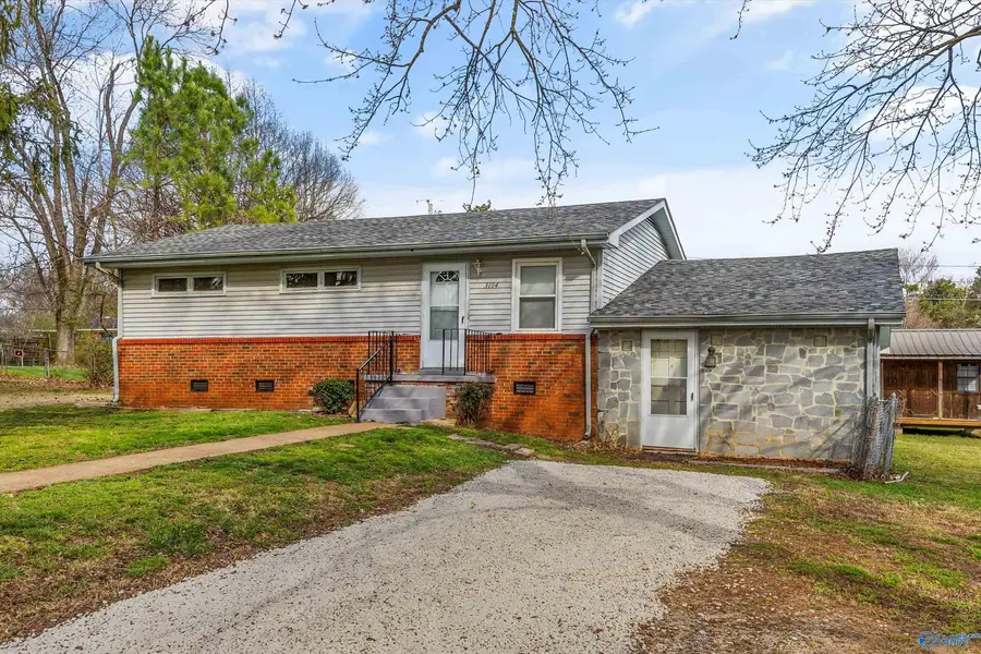3104 Stewart Street Nw, Huntsville, AL 35810 - #3
