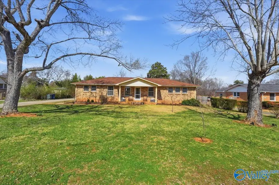 6110 Stratford Court Nw, Huntsville, AL 35806 - #2