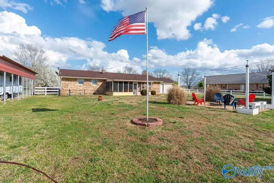 69 Robinwood Lane, Woodville, AL 35776 - #3