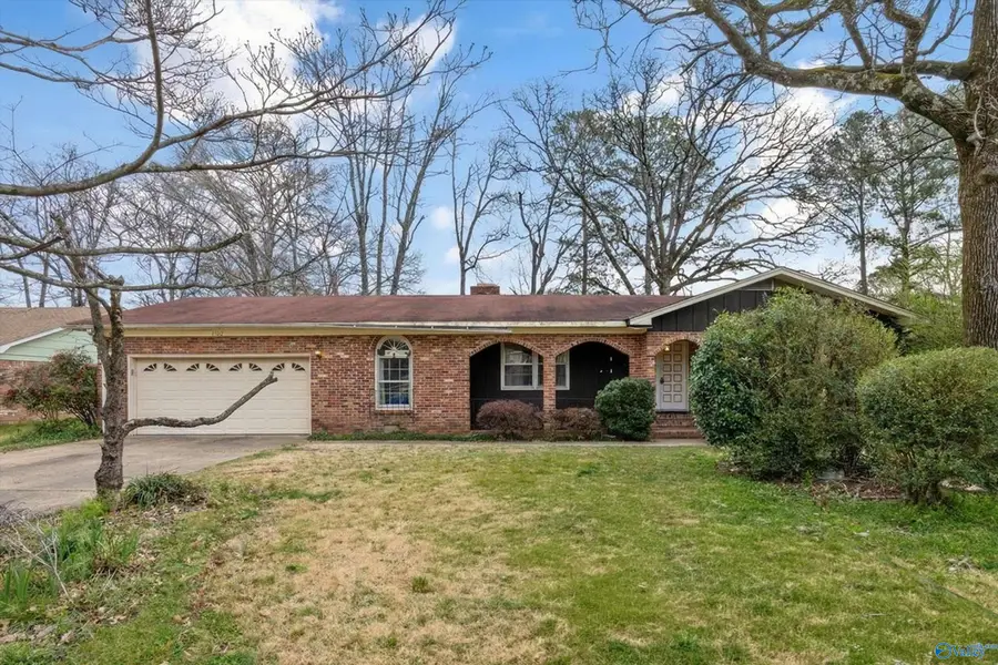 1302 Fletcher Avenue, Decatur, AL 35601 - #2