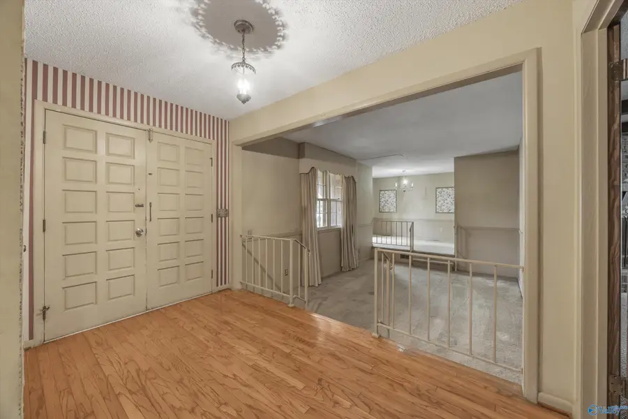 1302 Fletcher Avenue, Decatur, AL 35601 - #3